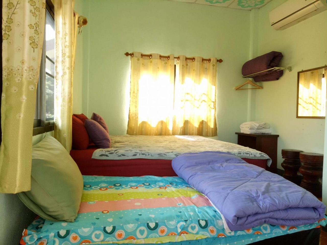 Phu Chaem House Hotel Mae Chaem Luaran gambar