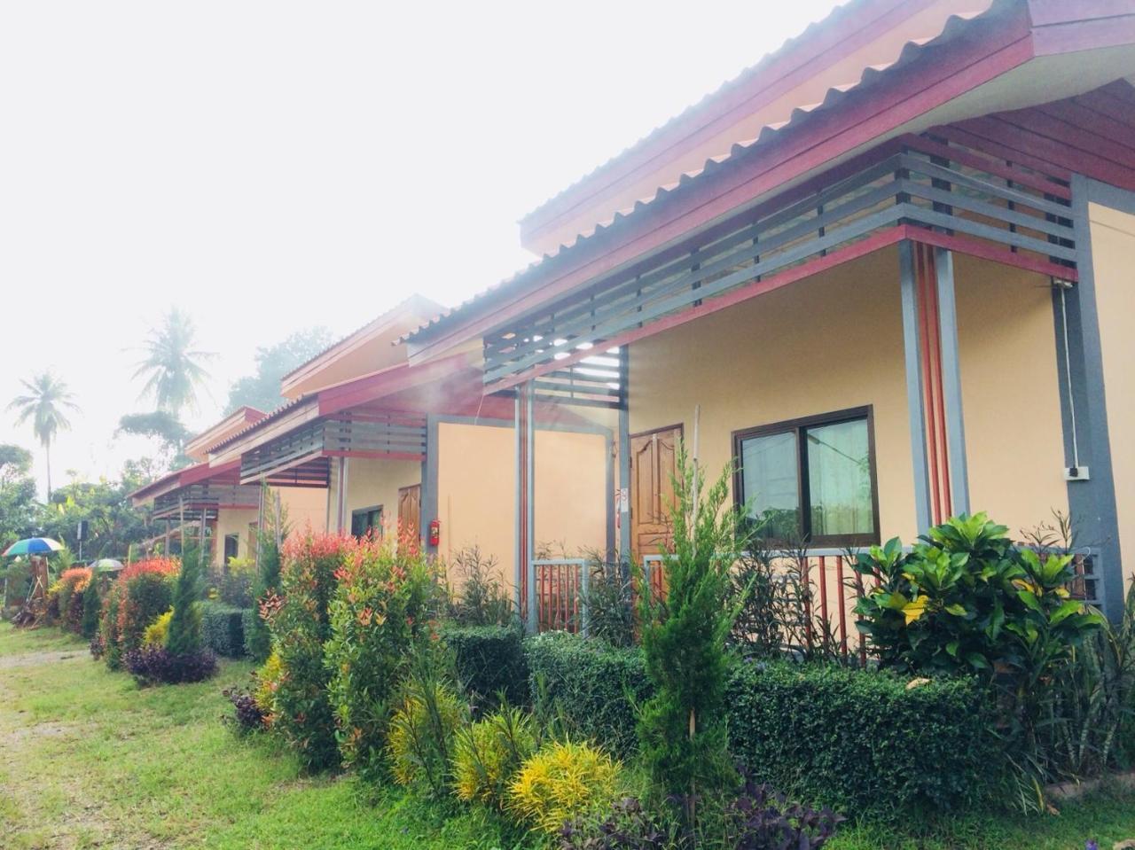 Phu Chaem House Hotel Mae Chaem Luaran gambar