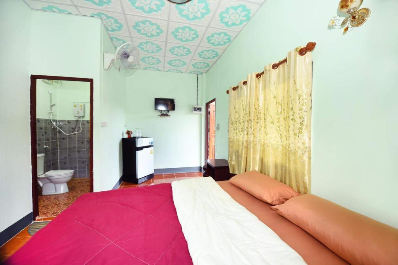 Phu Chaem House Hotel Mae Chaem Luaran gambar